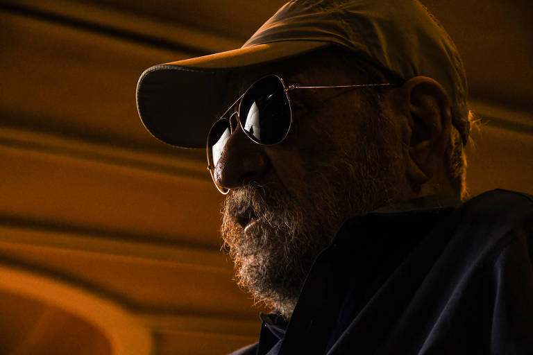 Geraldo Vandré no Hotel Braston, centro de São Paulo