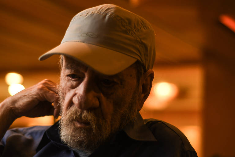 Geraldo Vandré no Hotel Braston, centro de São Paulo