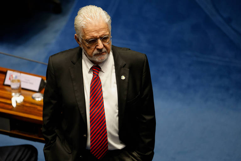 Jaques Wagner (PT-BA) durante votação no Senado