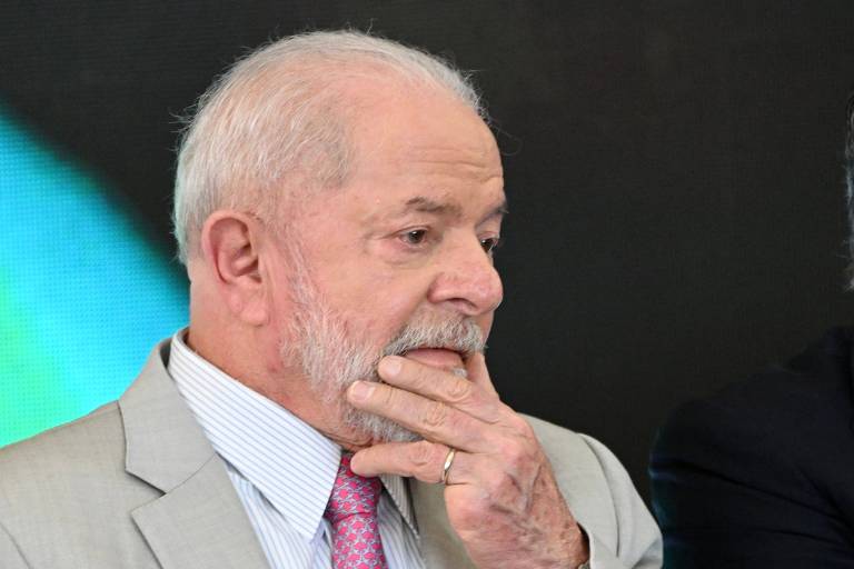 O presidente Lula (PT) em evento de inauguração de programas de incentivo à educação e literatura, no Palácio do Planalto, em Brasília