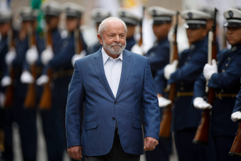 Lula poupa Forças Armadas de cortes nas emendas em novo gesto aos militares
