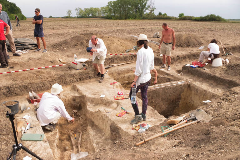 O local da escavação, numa necrópole próxima de Jaszbereny, a cerca de 56 km de Budapeste, na Hungria