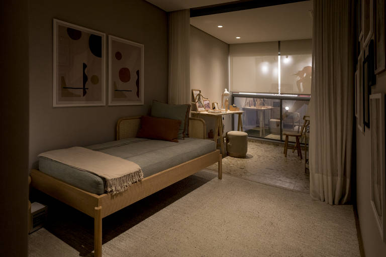 Dormitório de apartamento reproduzido na maquete do Parque Global