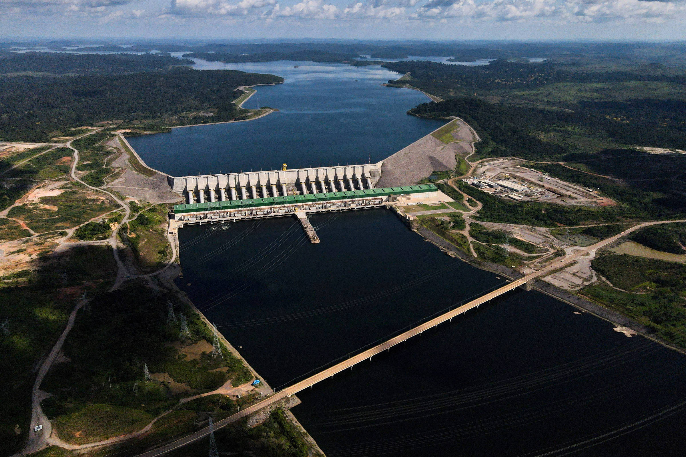 Brasil retoma exportação de energia hidrelétrica a países vizinhos