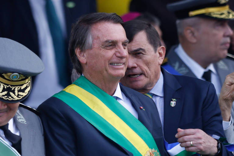 O então presidente Jair Bolsonaro após desfile de 7 de setembro na Esplanada menos de um mês antes da eleição