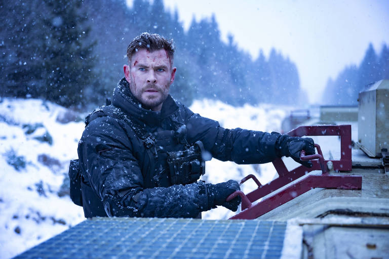 Chris Hemsworth é Tyler Rake em 'Resgate 2', da Netflix