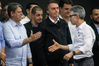 Tarcísio de Freitas durante encontro com lideranças políticas em SP
