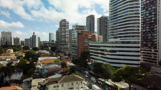 A avenida Rebouças, entre os bairros Jardins e Pinheiros, em SP