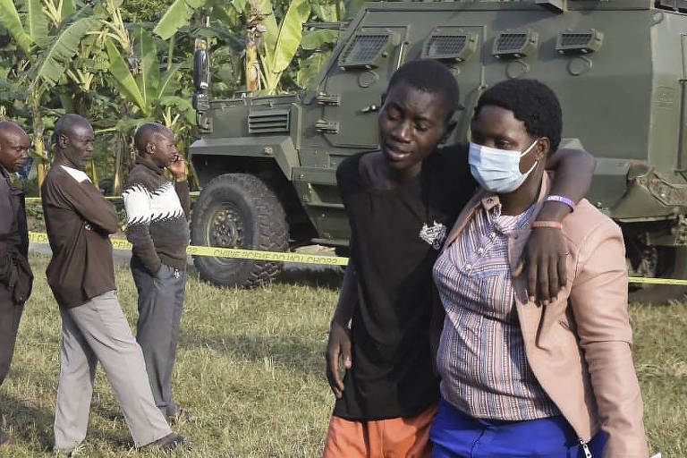 Grupo ligado ao Estado Islâmico mata ao menos 37 em escola em Uganda