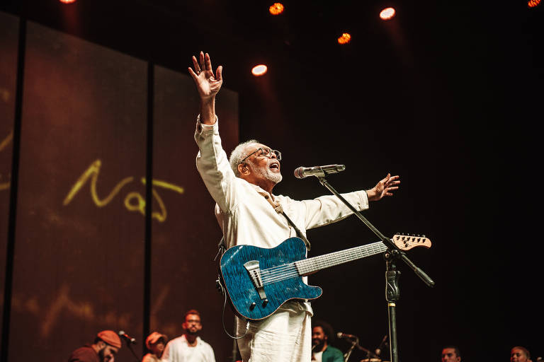Estreia nacional da turnê "Nós, a Gente", no Rio de Janeiro, em que Gilberto Gil canta ao lado de filhos e netos