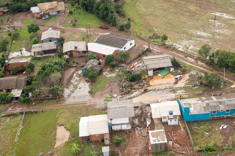 Cidade de Caraá, no litoral norte do Ro Grande do Sul; há quatro pessoas desaparecidas após passagem de ciclone