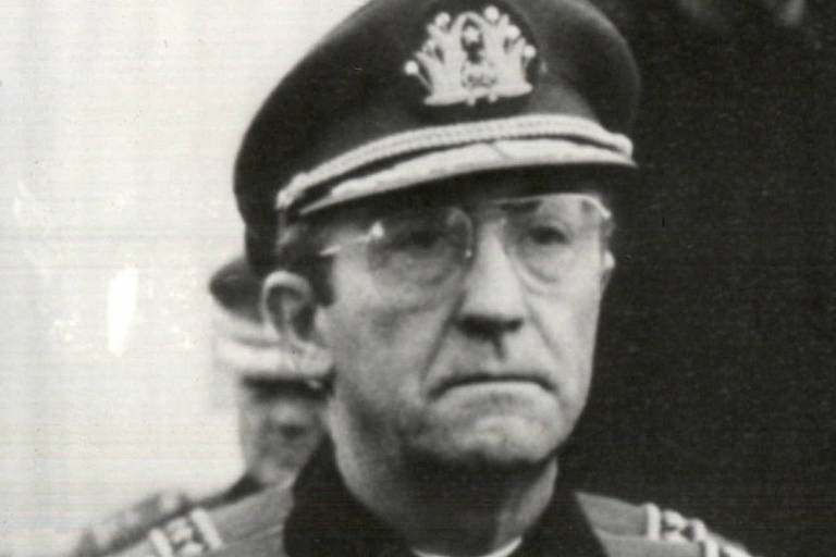 O general Santiago Sinclair, em 1988