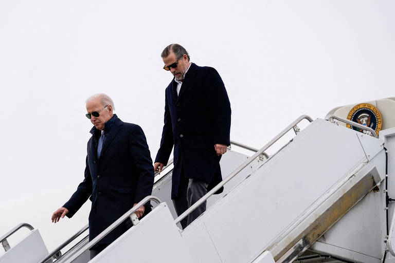 O presidente dos EUA, Joe Biden, e seu filho Hunter desembarcam em Nova York