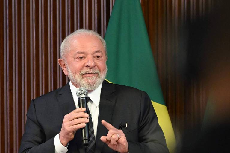 O presidente Lula (PT) em uma reunião ministerial no Palácio do Planalto, em Brasília