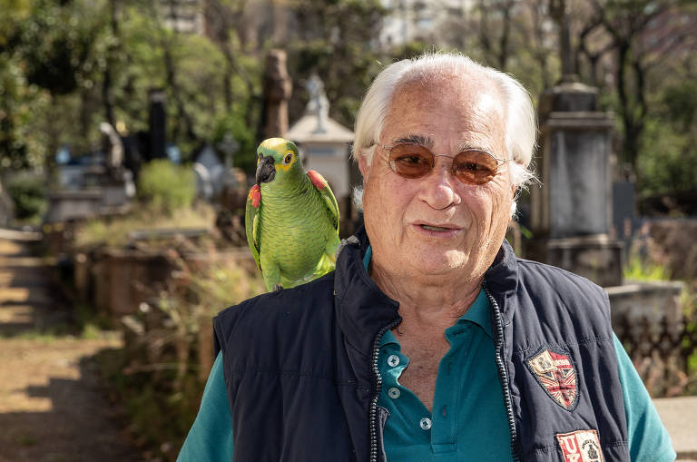 Estudioso e pesquisador de arte e esculturas, Giovannetti é um dos visitantes do Cemitério da Consolação