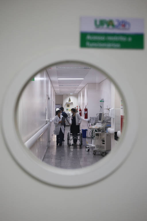 Movimento de profissionais de saúde na UPA 26 de agosto, em Itaquera, na zona leste de São Paulo