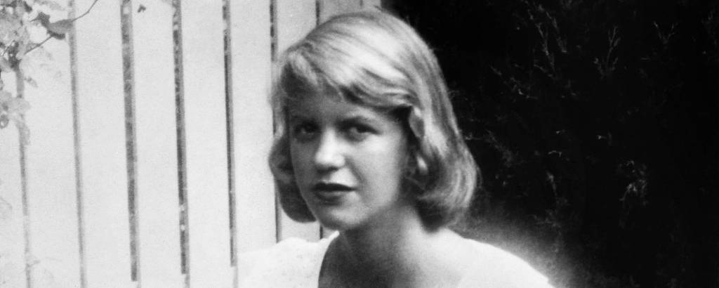 A escritora e poeta americana Sylvia Plath