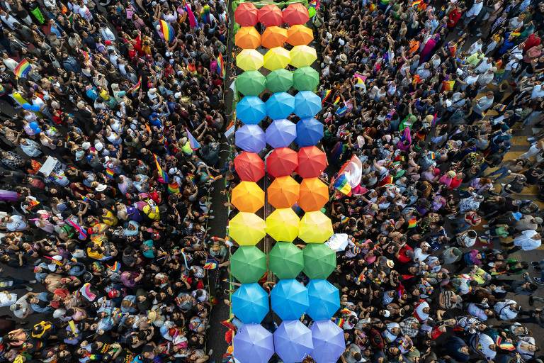 Público lota Parada do Orgulho LGBTQIA+ no México; veja fotos de hoje