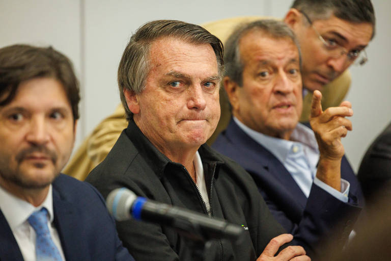 O ex-presidente Jair Bolsonaro e o presidente nacional do PL, Valdemar Costa Neto, na Assembleia de SP
