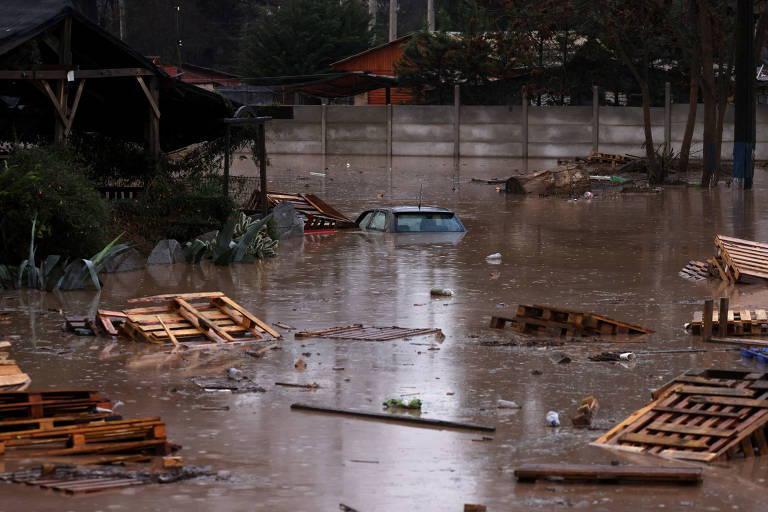 Inundações no Chile deixam quase 10 mil pessoas ilhadas