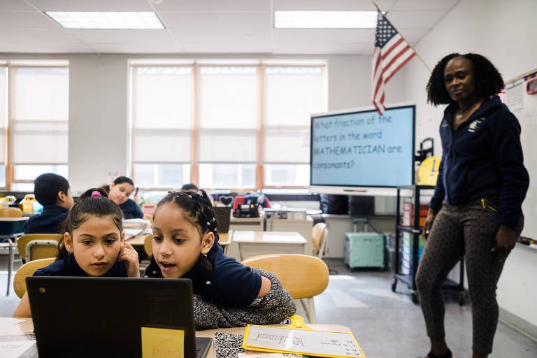 Cheryl Drakeford leads her third-grade math and science class at First Avenue Elementary School in Newark, N.J., on May 22, 2023. Her students are trying Khanmigo, a new AI-assisted tutoring bot