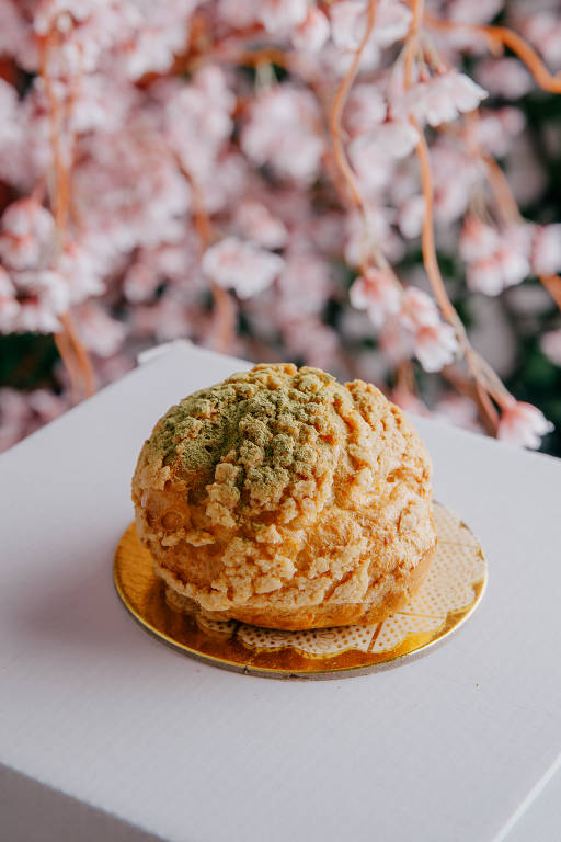 Macaron com recheio de brigadeiro é o mix do Brasil com a França - Casa e  Jardim