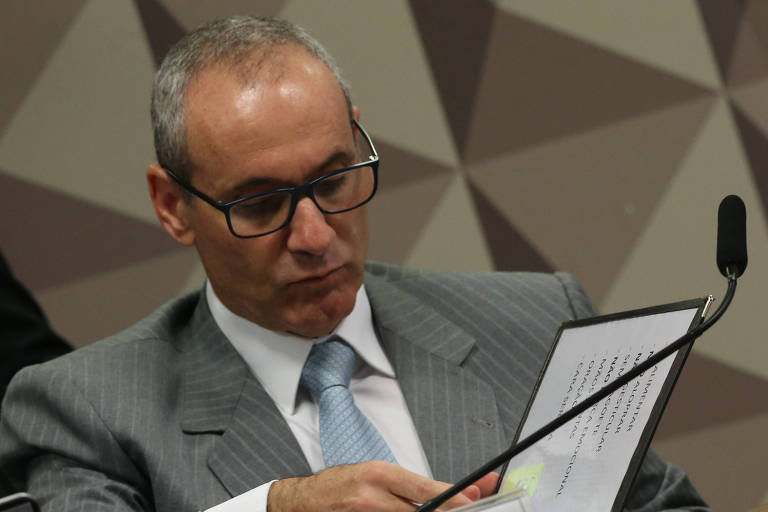 O coronel Jean Lawand Júnior afirmou em depoimento à CPI que queria uma mensagem 'apaziguadora' do ex-presidente Bolsonaro, e não um golpe de Estado contra a vitória de Lula (PT)