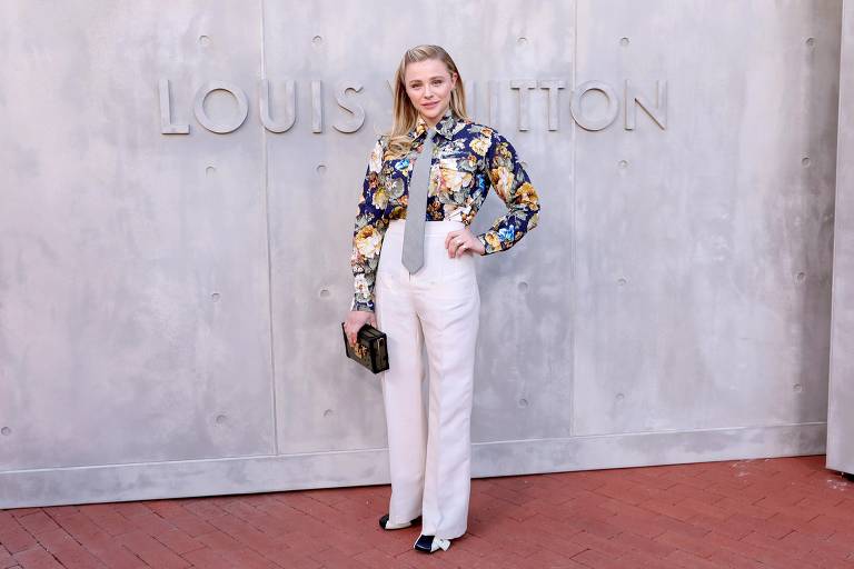 Chloë Grace Moretz posta foto com a namorada - 27/06/2023 - Celebridades -  F5