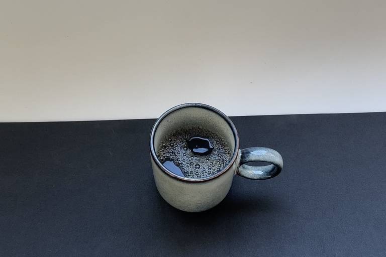 Imagem mostra uma xícara de café.