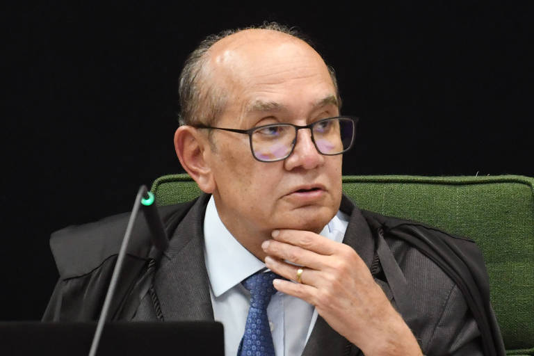 Gilmar manda retomar investigação sobre omissão de Bolsonaro na pandemia