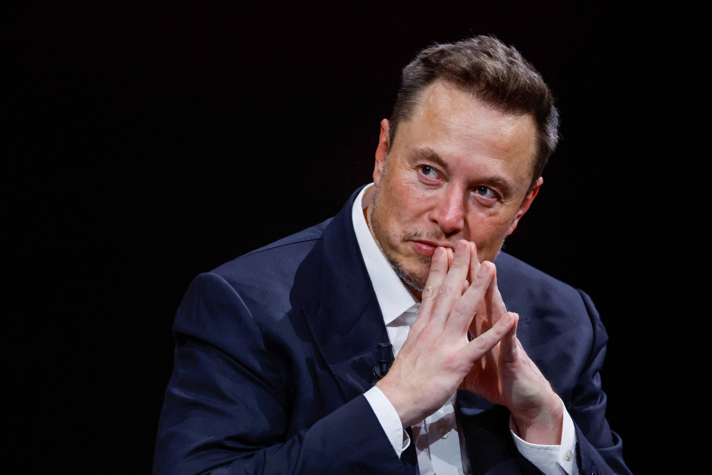 Elon Musk’s justification for limiting the reading of tweets by users