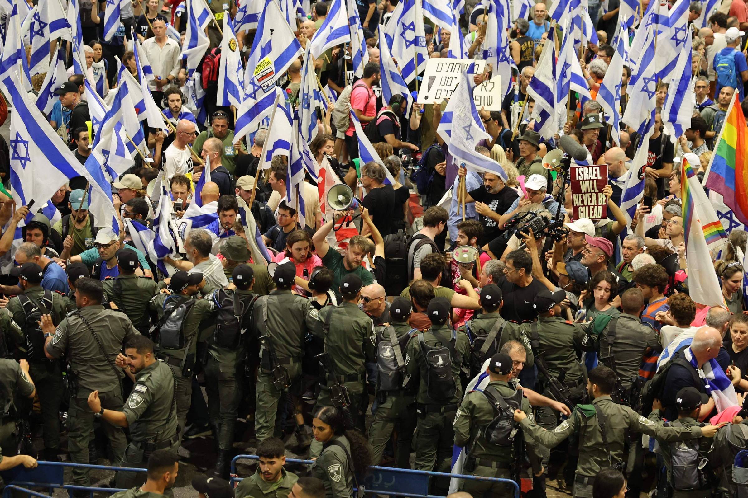 Militares do Exército israelense se opõem à reforma judicial de