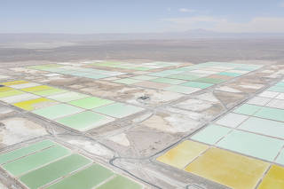 A SQM lithium plant in Salar de Atacama, Chile, in December 2021. (Marcos Zegers/The New York Times)
