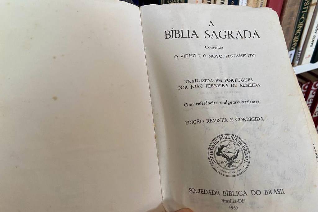 biblia sagrada e curso completo de latim