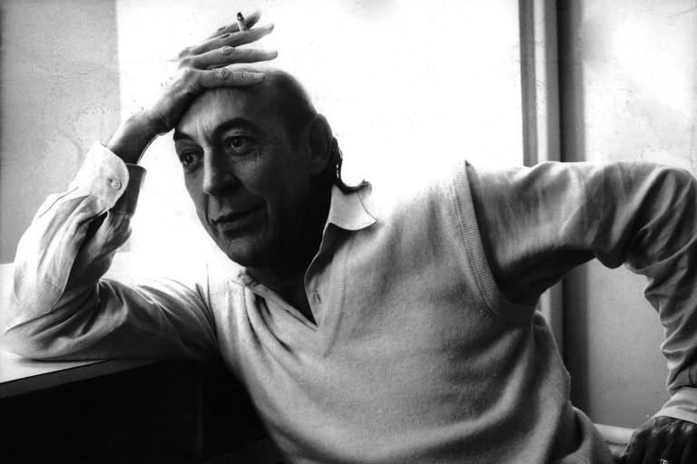 Raul Cortez, que ganharia um teatro com seu nome anos depois, também esteve em 'Os Pequenos Burgueses' e em 'As Criadas'