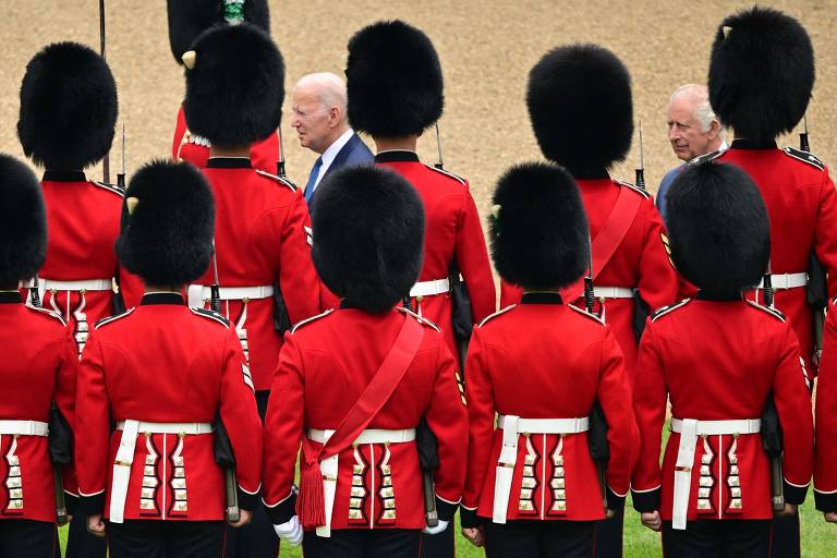 Biden toma chá com rei Charles em visita ao Reino Unido antes de cúpula da Otan
