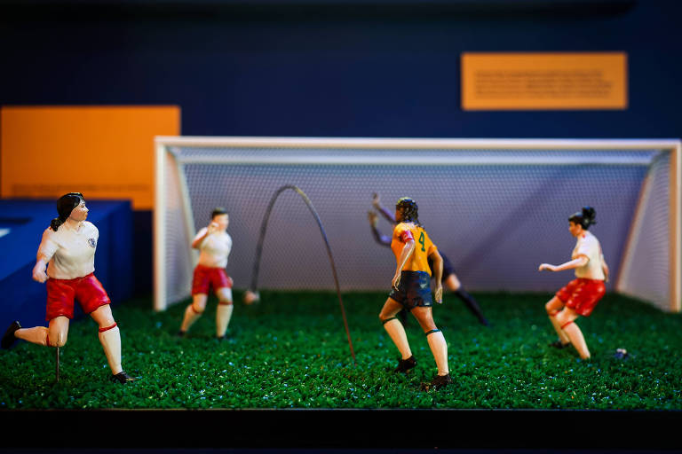 Futebol de papelão — Museu do Futebol