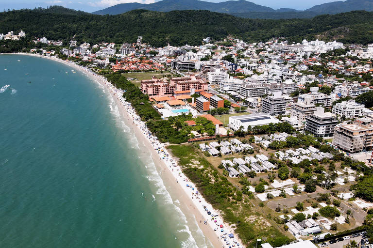 Valor para alargar praia de Jurerê é reduzido após decisão do Tribunal de Contas de SC