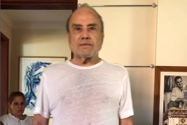 O ator Stênio Garcia se recupera em casa após internação