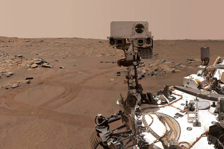 Rover em Marte encontra sedimentos de antigo lago