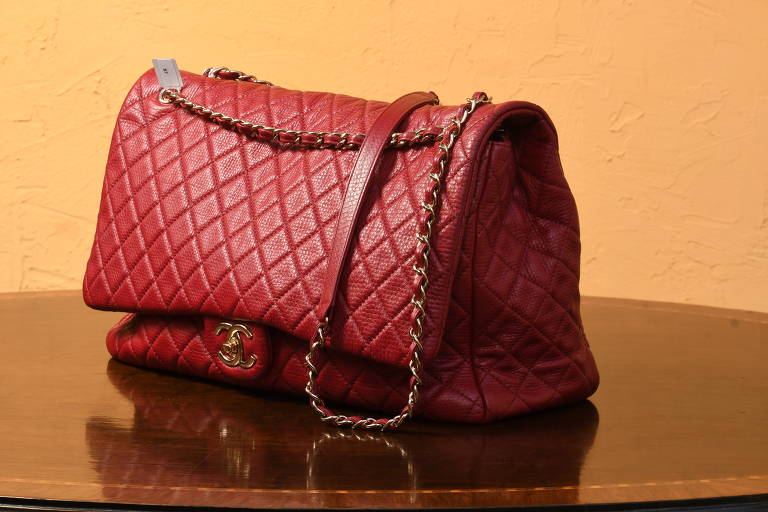 Veja fotos de bolsas de luxo da Chanel