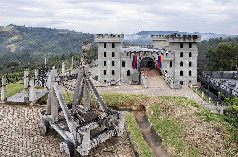 Castelo construído em São Roque, cidade a 66 km da capital paulista
