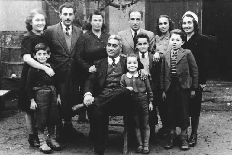 Famílias de refugiados judeus da Iugoslávia vieram para a Albânia escapando do Holocausto