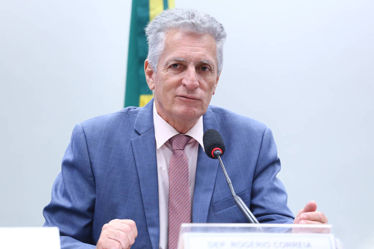 O deputado federal Rogério Correia (PT-MG) durante sessão na Câmara