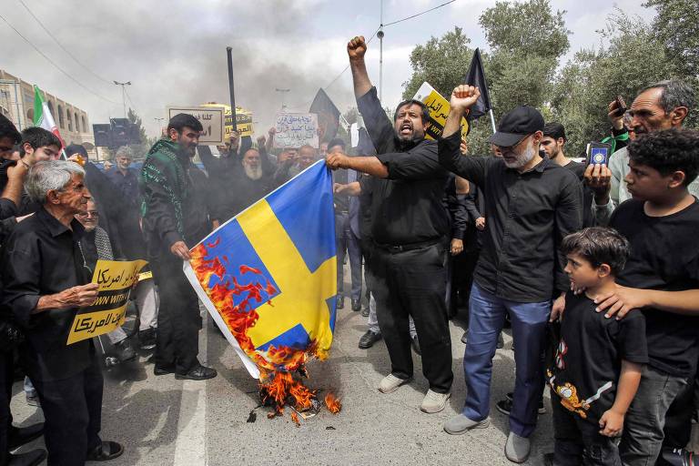Revolta contra queima de Alcorão na Suécia se espalha por países muçulmanos