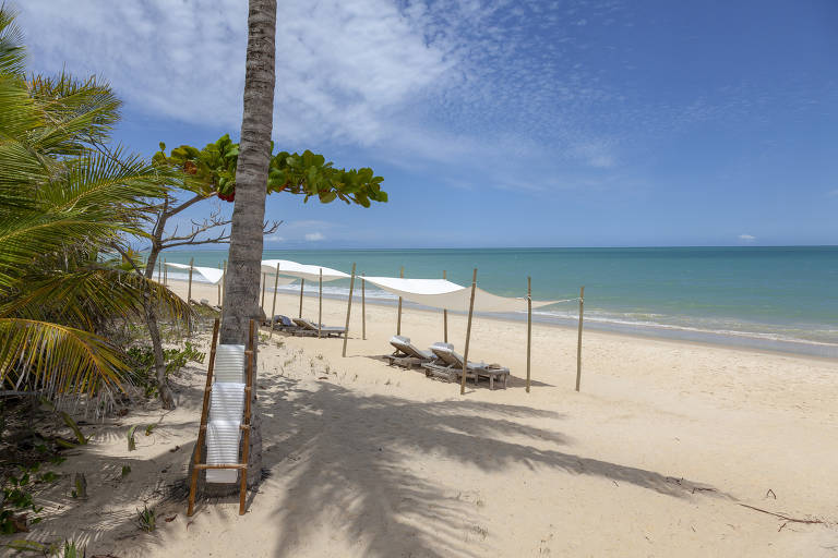 Praia de Corumbau com a estrutura montada para os hóspedes da Fazenda São Francisco do Corumbau