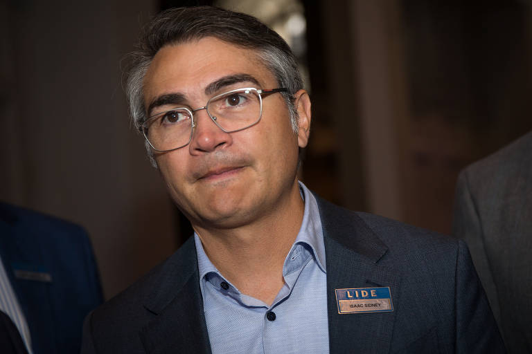 O presidente da Febraban (Federação Brasileira de Bancos), Isaac Sidney