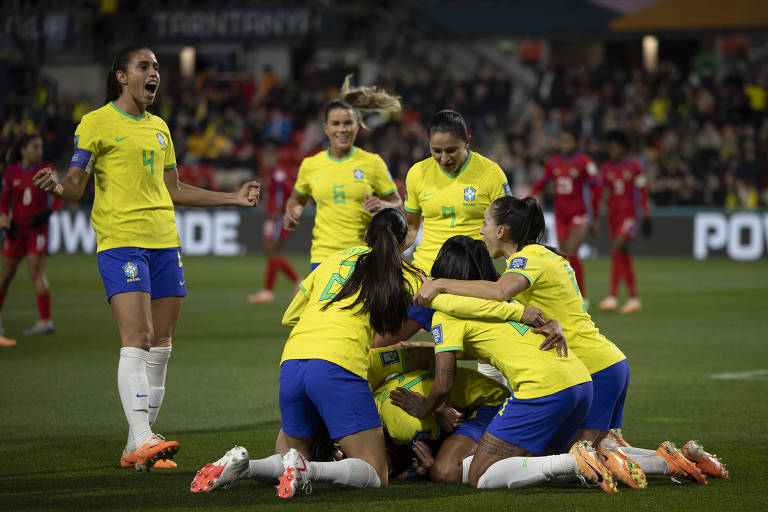 No futebol feminino, jogadoras ficam até 4 meses sem ir a campo, jogo  futebol feminino hoje 