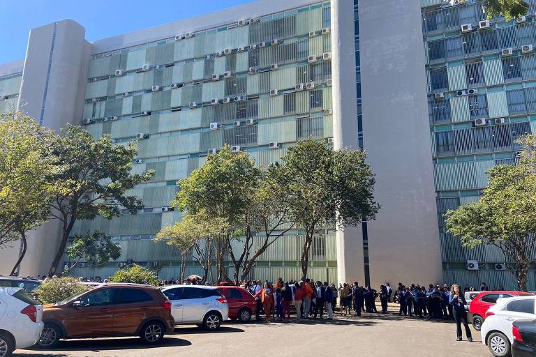 Ministério de Alckmin é evacuado em Brasília após ameaça de bomba