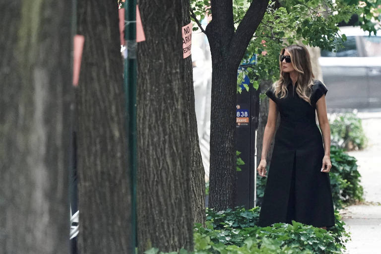 A ex-primeira-dama Melania Trump durante funeral de Ivana Trump, ex-esposa de seu atual marido, em Nova York
